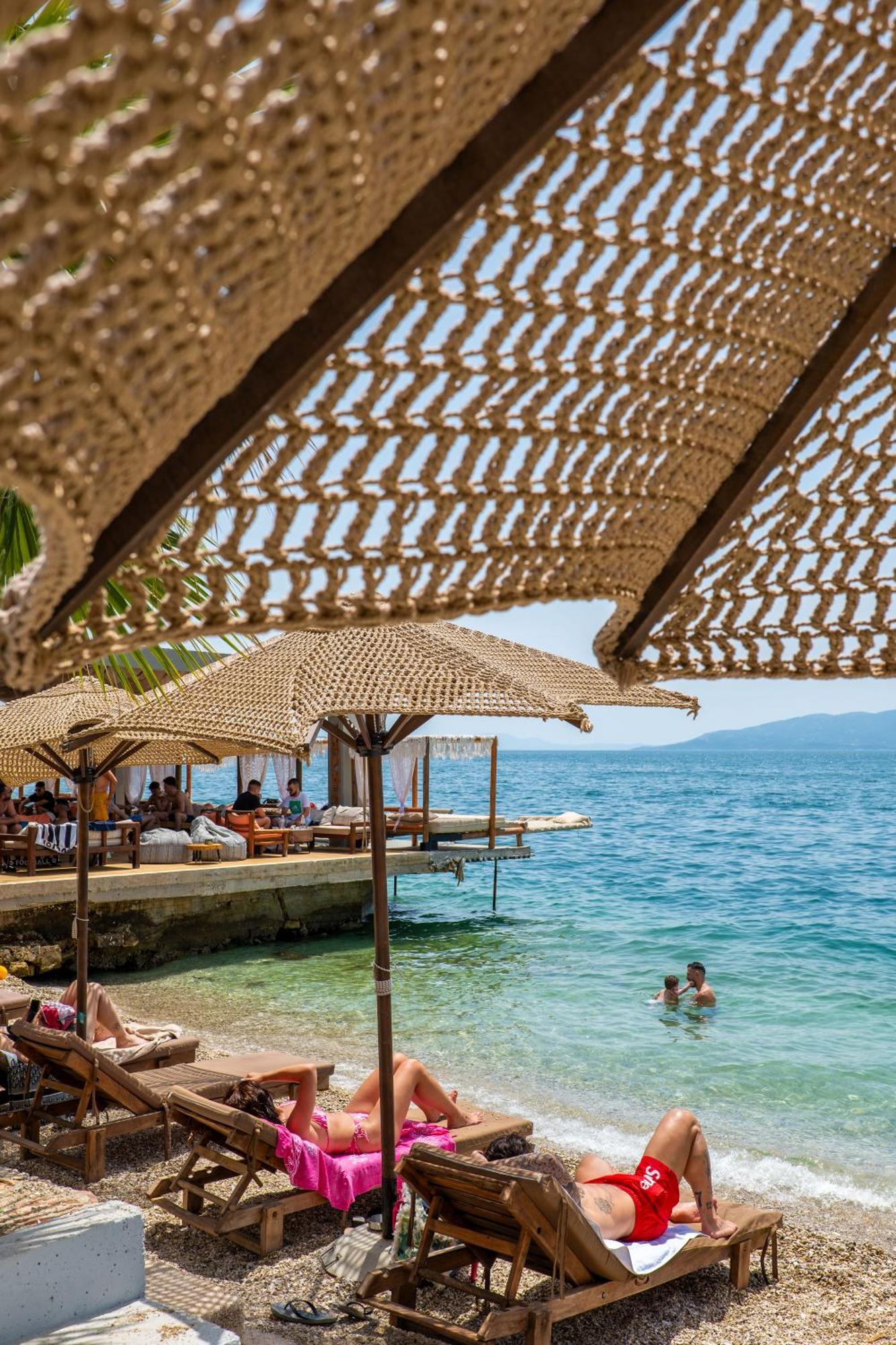 Hotel Sejko Sarande Exterior photo