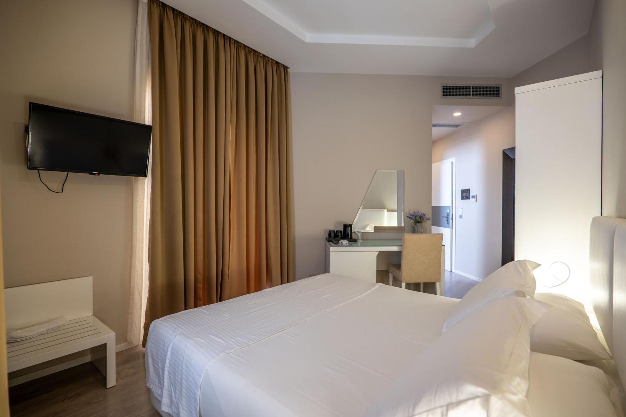 Hotel Sejko Sarande Exterior photo